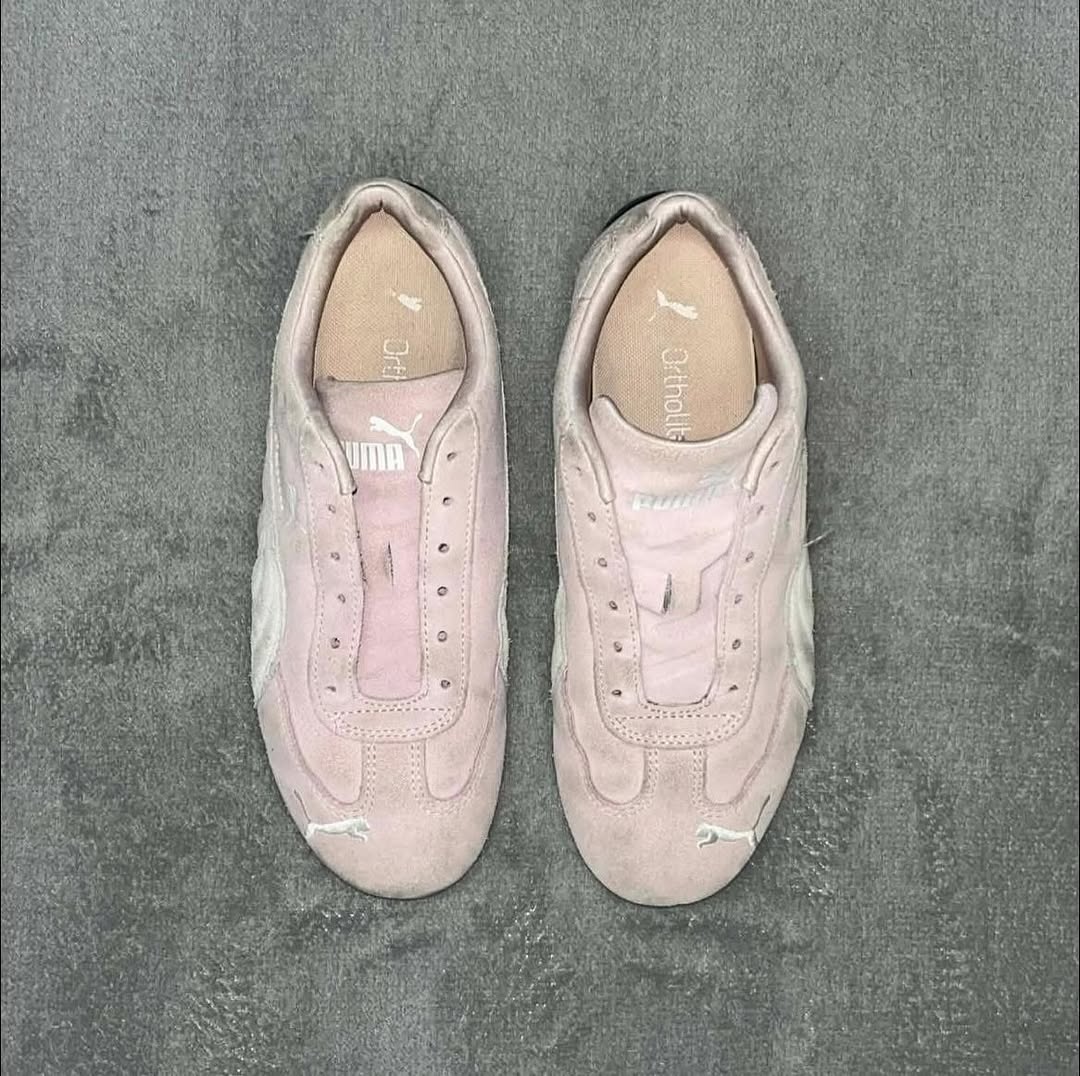 Shoe deep cleaning service